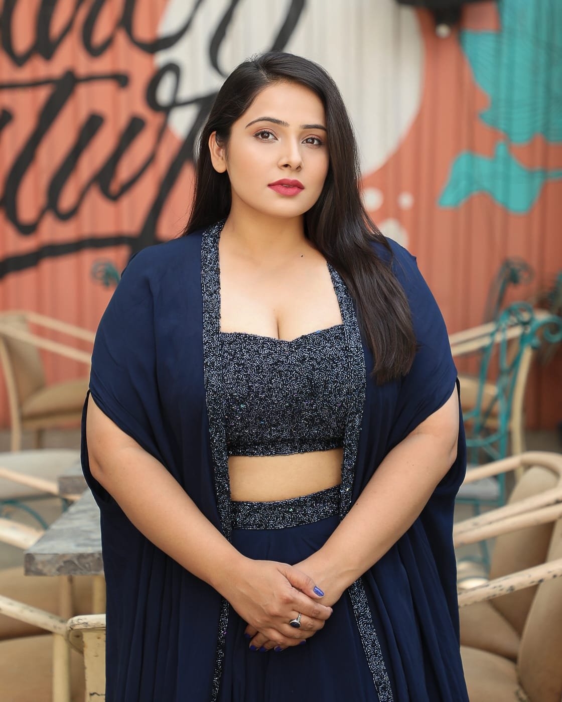 Film Cheers में दमदार किरदार निभाएंगी Surabhi Tiwari 3 Surabhi Tiwari