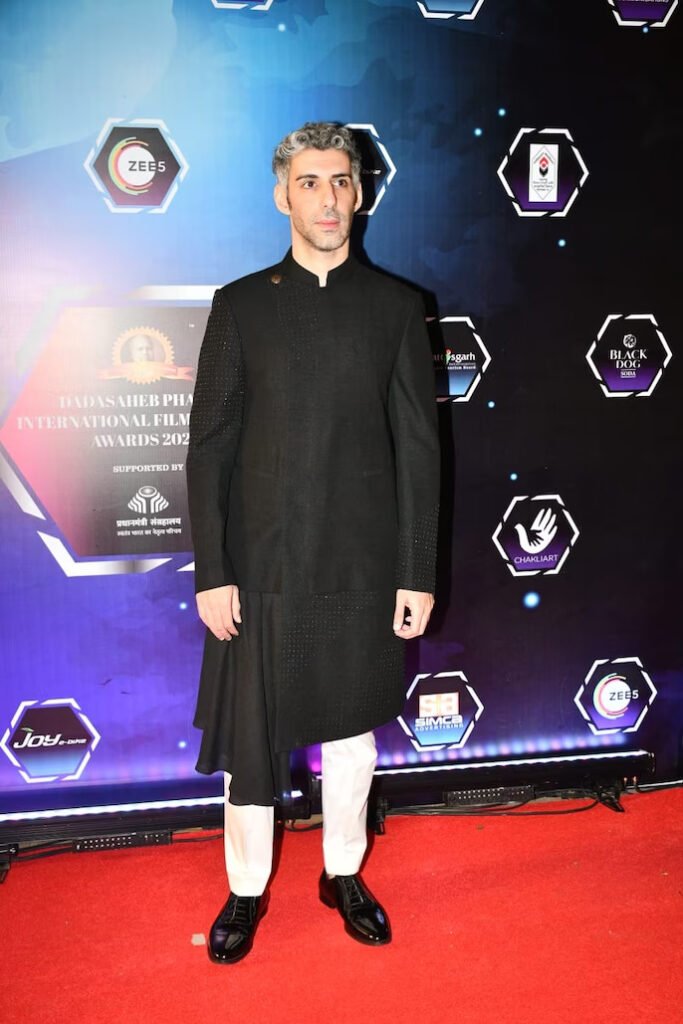 <strong>Dadasaheb Phalke Film Festival Awards 2023</strong> में आलिया भट्ट, ऋषभ शेट्टी, तेजस्वी प्रकाश और अन्य सम्मानित 2 whatsapp image 2023 02 20 at 9.27.01 pm 1