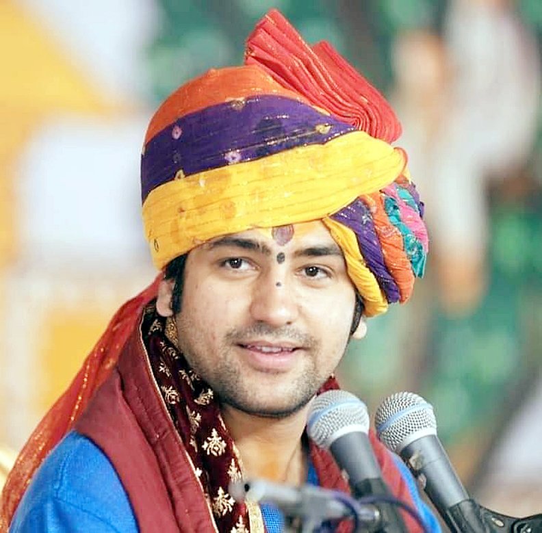बागेश्वर धाम पंडित धीरेंद्र शास्त्री के बयान के साइड इफेक्ट, कुंभलगढ़ में भगवा ध्वज फहराने की कोशिश में युवकों को हिरासत में लिया गया 15 SP बोले- बयान भड़काऊ