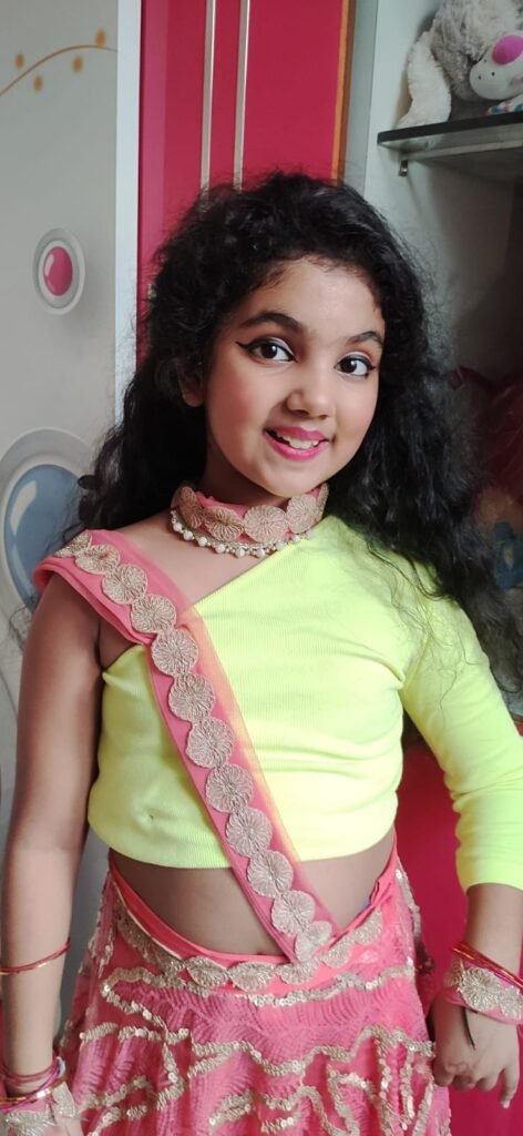 कौन हैं Gungun Mishra? वायरल सेंसेशन गुनगुन मिश्रा के सबसे लोकप्रिय डांस कवर और परफॉर्मेंस 15 मिलिए 10 साल की गुनगुन मिश्रा से, जिसने डांस की दुनिया में तहलका मचा दिया