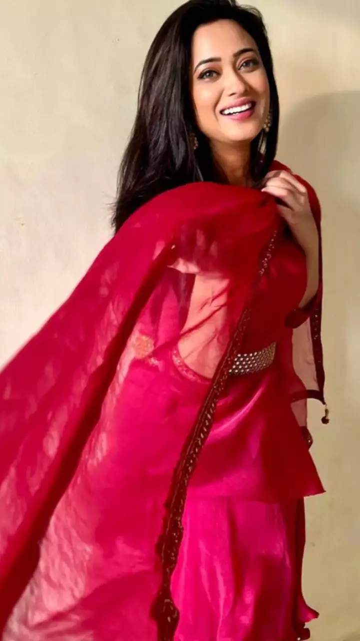 वह समय जब श्वेता तिवारी ने अपने स्टाइलिश लुक से साबित कर दिया कि उम्र महज एक नंबर है