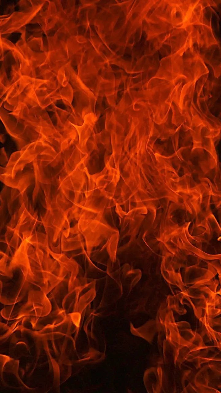 रिलेशनशिप टिप्स: आपके रिश्ते में अनादर के छिपे और खतरनाक संकेतों के 9 संकेत