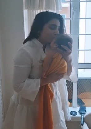 नन्ही परी पर एक्ट्रेस ने लुटाया प्यार, बोलीं