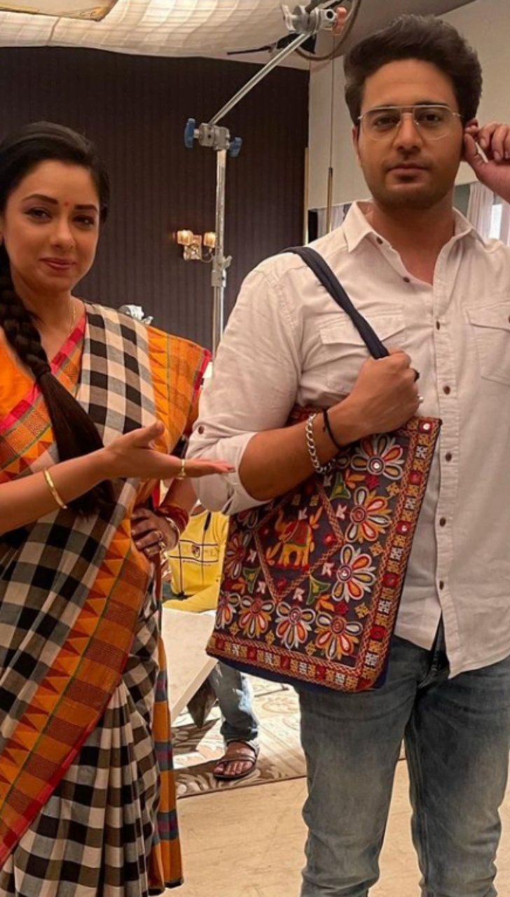 बहुप्रतीक्षित रीयूनियन से आगे; अनुपमा और अनुज के शीर्ष 20 क्लिक #मान दिवस मना रहे हैं