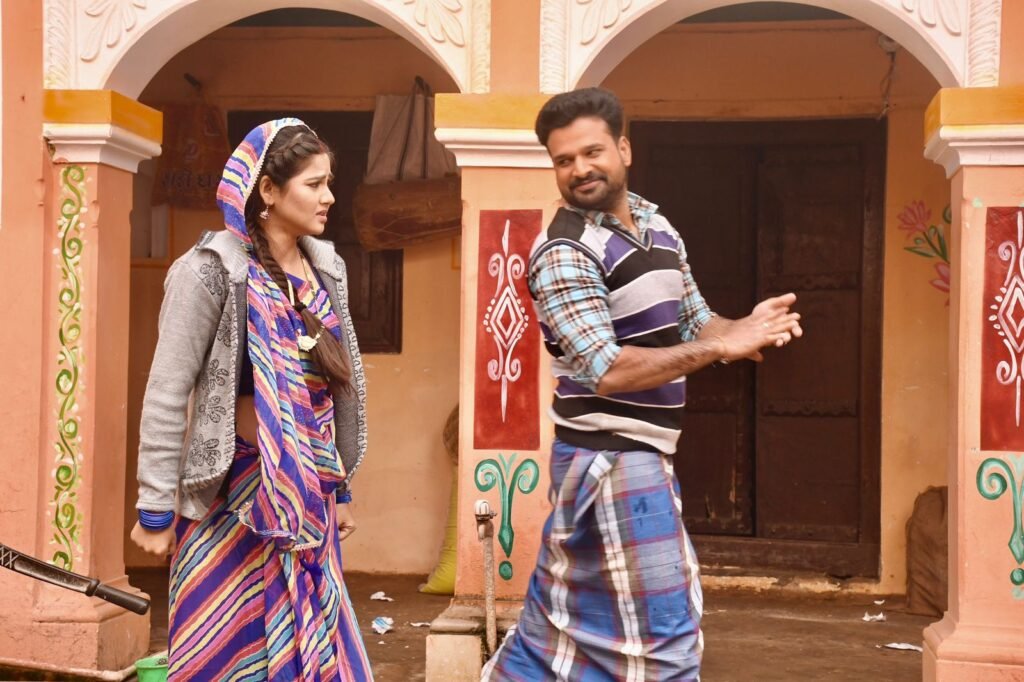 भोजपुरी सुपरस्टार Ritesh Pandey और साउथ की हिरोइन Aparna Mallick बंधे शादी के बंधन में? 4 Bhojpuri superstar Ritesh Pandey2