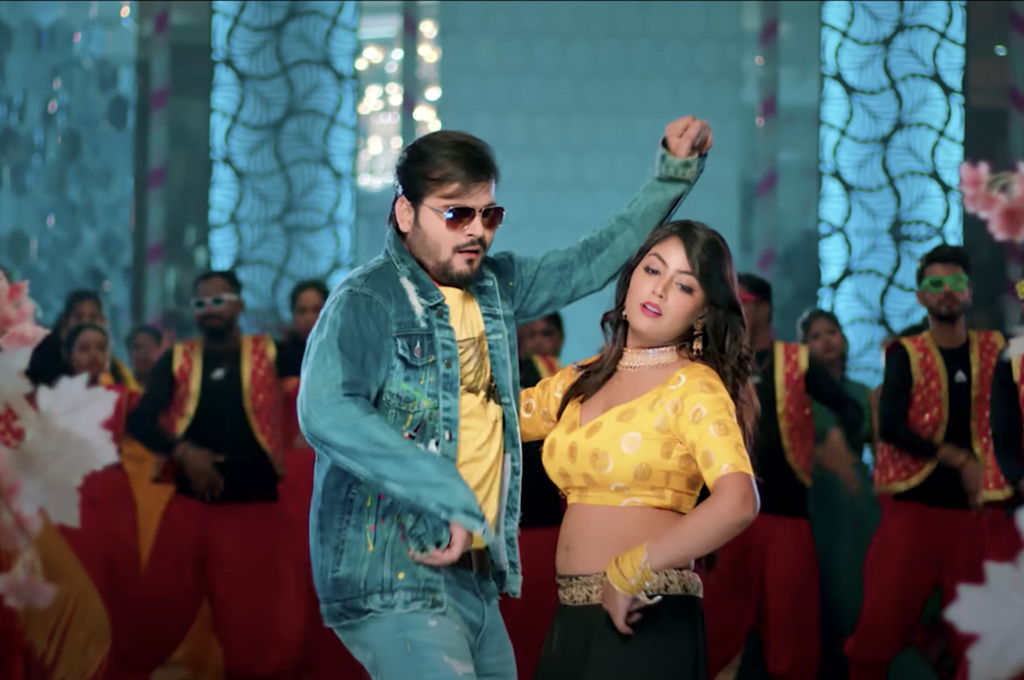 Shilpi Raj Song: फिर एक साथ कल्लू और माही की जोड़ी, रिलीज हुआ तिकड़ी का नया गाना 'आज एकरा पे काल ओकरा पे' 2 Screenshot 2023 05 11 at 11.46.32 AM