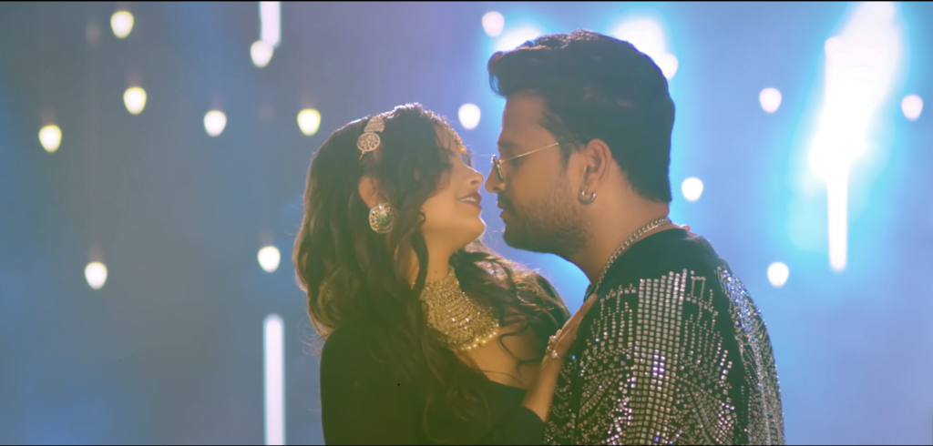 Bhojpuri Song: बांसुरिया के धुन पर नचाने को तैयार रितेश पांडेय का गाना हुआ रिलीज 3 बांसुरी के धुन पर नाचने को तैयार रितेश पांडे का गाना हुआ रिलीज