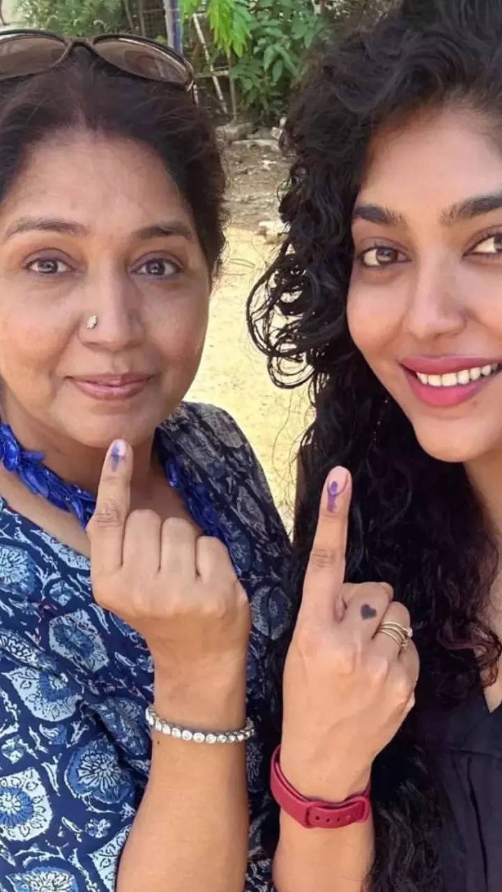 कर्नाटक चुनाव 2023 में वोट डालने के दौरान कन्नड़ टीवी अभिनेताओं ने क्या पहना था, यहां देखें