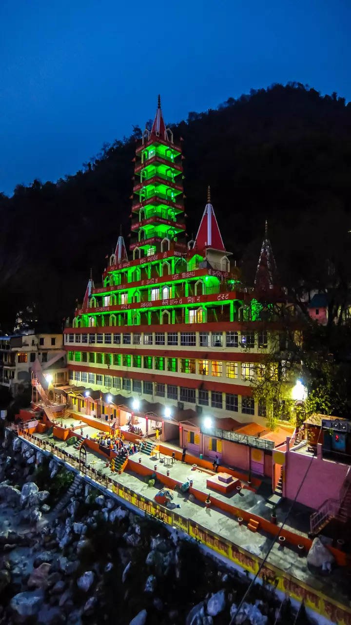 जून के लिए उत्तर भारत में सर्वश्रेष्ठ एकल यात्रा स्थल