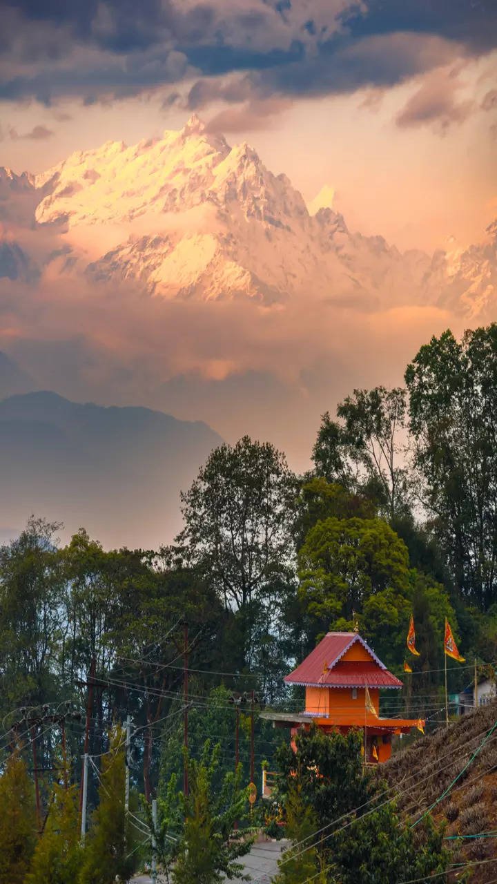 जून के लिए पूर्वोत्तर भारत में खूबसूरत गेटवेज़