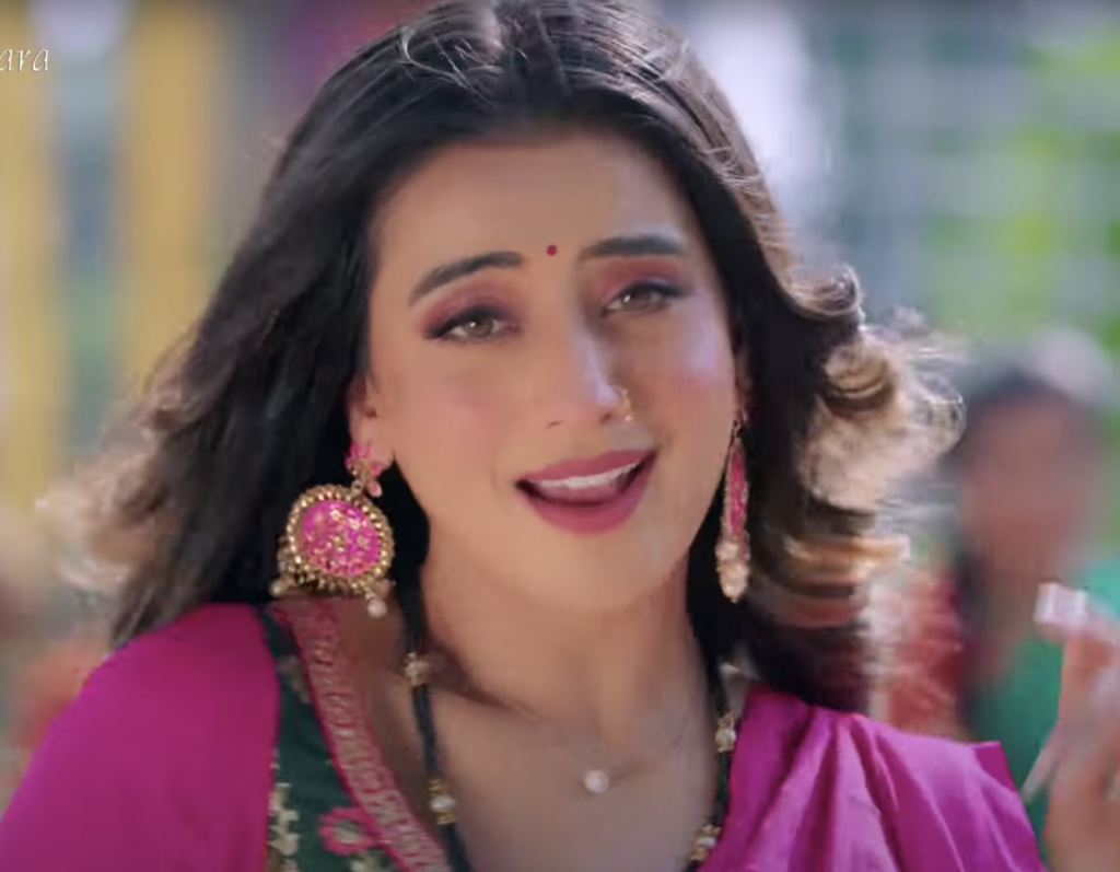 Bhojpuri New Song: सुपर हॉट अक्षरा सिंह का गाना "कनबलिया से धक्का" हुआ रिलीज, गुलाबी साड़ी में ढा रही कहर 4 सुपर हॉट अक्षरा सिंह का गाना "कनबलिया से धक्का" हुआ रिलीज, गुलाबी साड़ी में ढा रही कहर