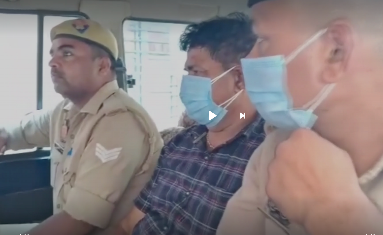Mirzapur News: आयकर अधिकारी बन वसूली करने वाला उप निरीक्षक गया जेल