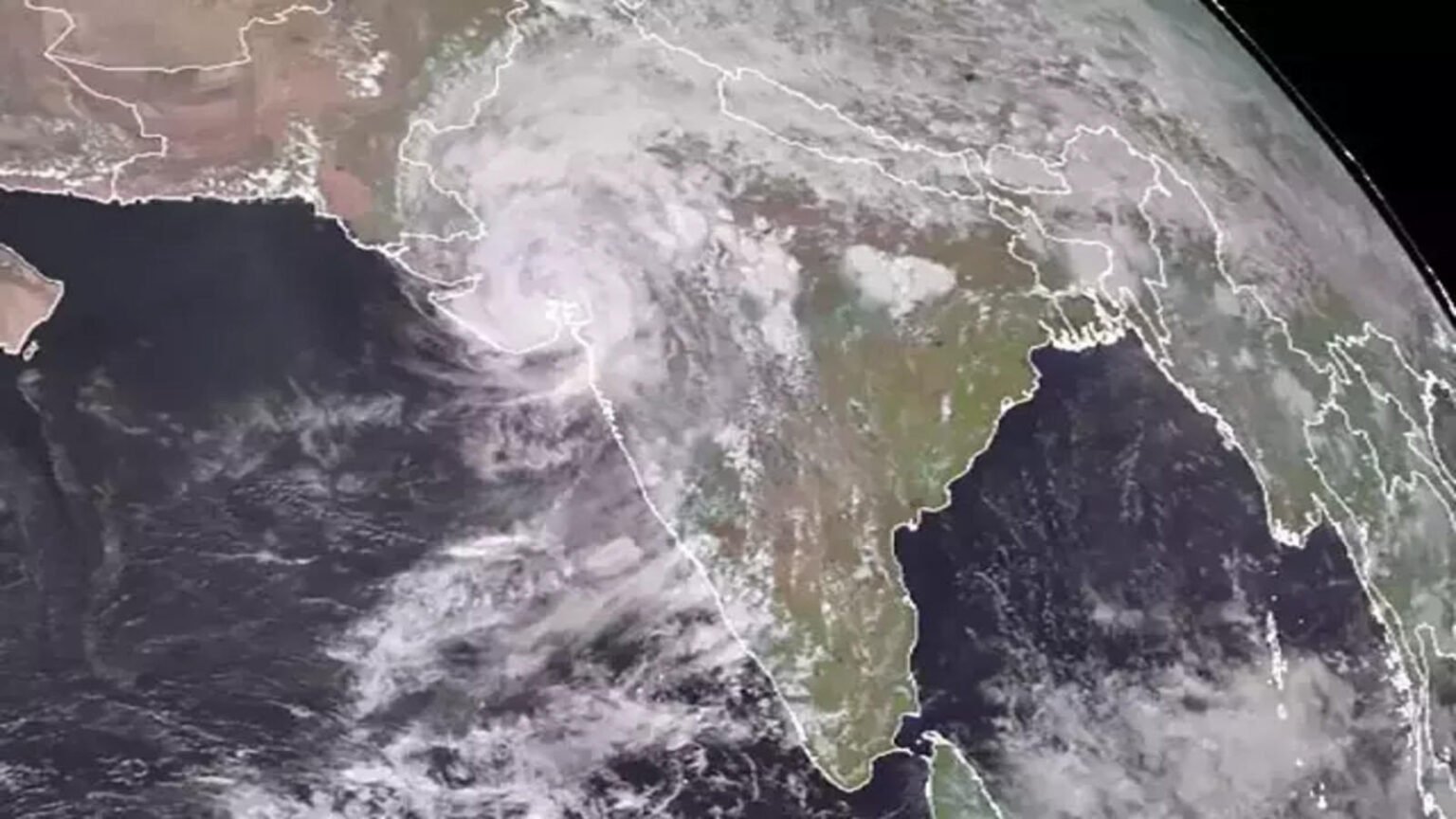cyclone biparjoy gujarat govt issues red alert in 6 districts 18 ndrf teams deployed over 30000 evacuated 1536x864 1