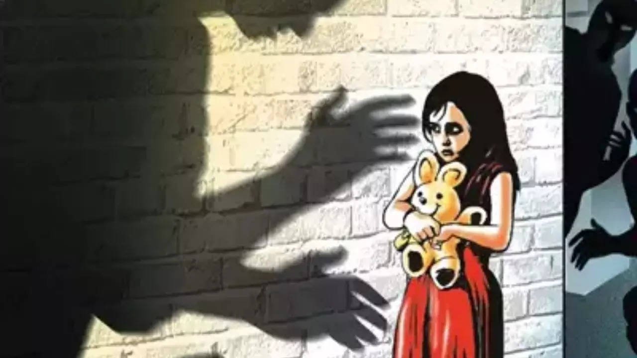 जयपुर में पड़ोसी ने 10 साल की बच्ची के साथ किया रेप का प्रयास, परिचित ने चिल्लाने की आवाज सुनकर किया बचाव