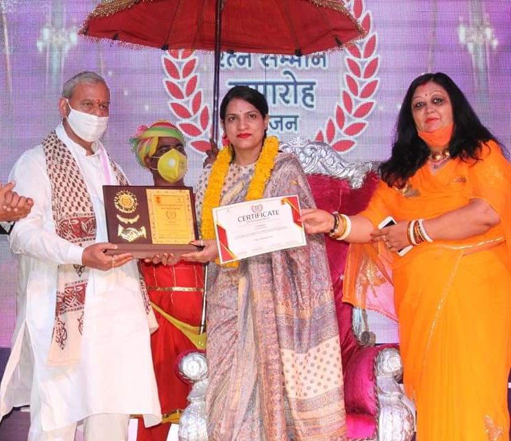 Preeti Chhipa : राजस्थान की बहन ने बदला रक्षाबंधन का मिजाज : भाई-बहन के रिश्ते को मजबूत बना रही है यह जयपुरी स्टार्टअप! 2 प्रीति छीपा: एक गृहिणी से व्यवसायी महिला तक का सफर, Rakhiz.com के पीछे की ये कहानी है दिलचस्प!