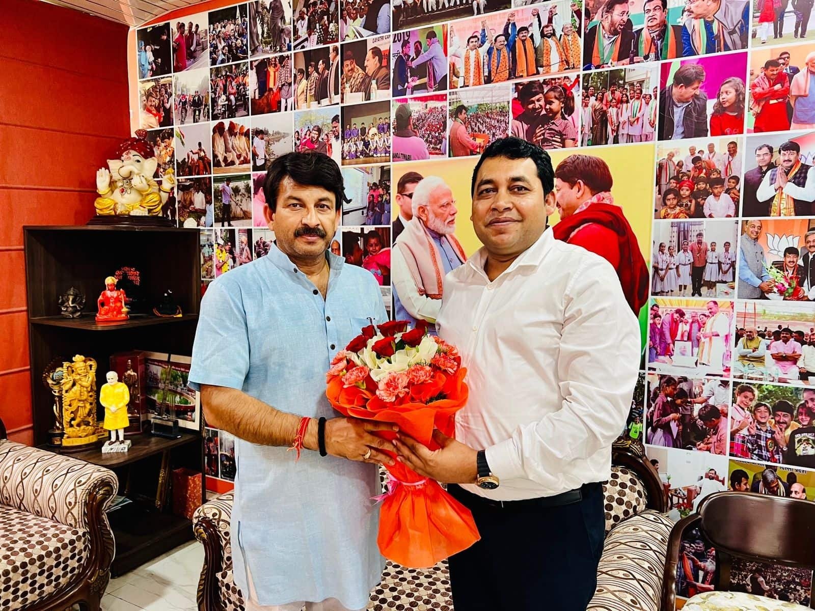 नेटवर्क मार्केटिंग इंडस्ट्री में विकास के लिए वेद प्रकाश ओझा की महत्वपूर्ण पहल, सांसद मनोज तिवारी से मुलाकात