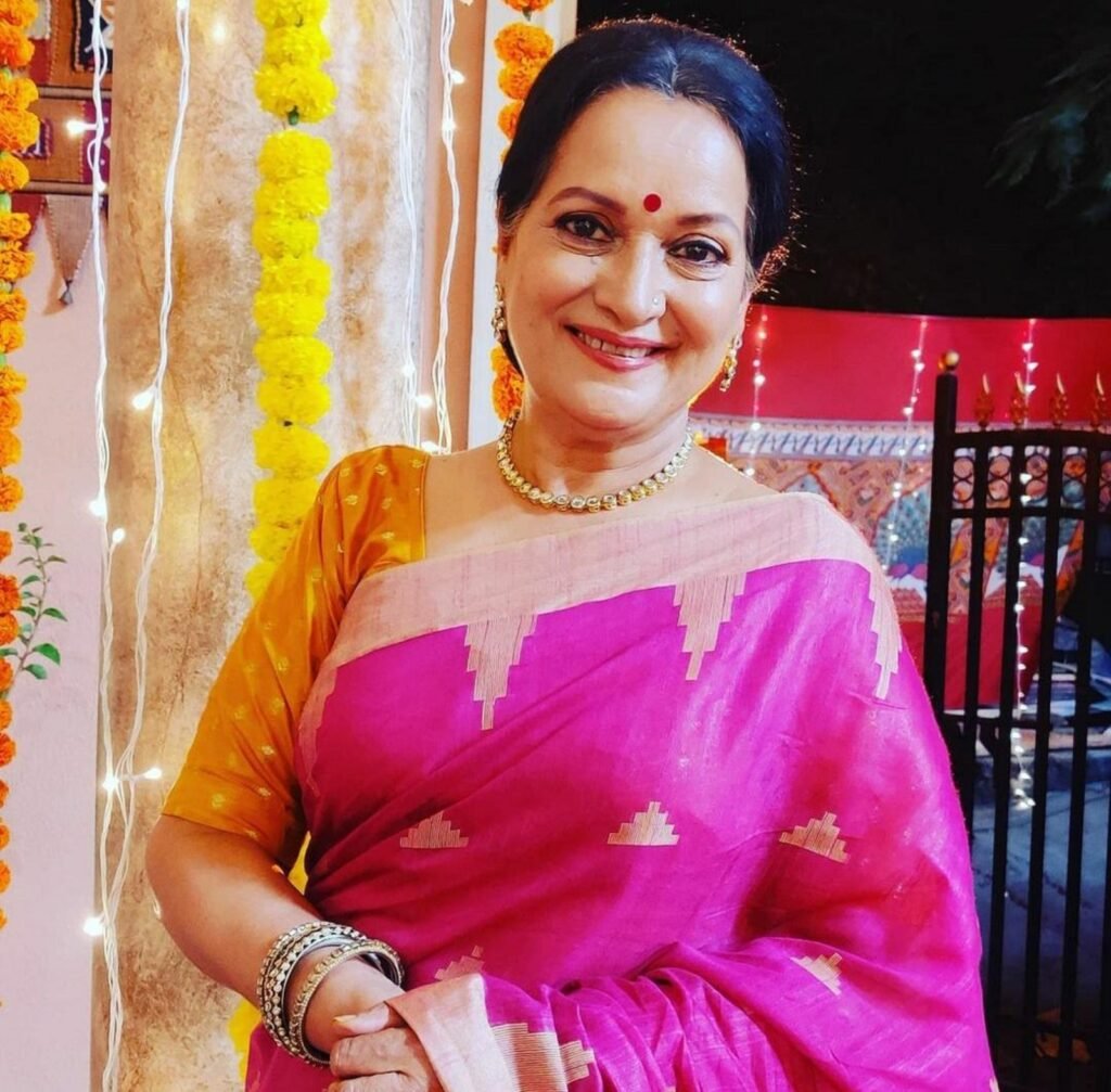 नवरात्रि में गरबा और डांडिया नाइट्स का मजा लेने जा रहे हैं एण्डटीवी के कलाकार 15 ‘हप्पू की उलटन पलटन’ की कटोरी अम्मा, ऊर्फ हिमानी शिवपुरी