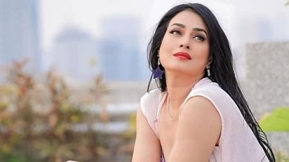 शराबी पति को छोड़ अकेले संभाली जिंदगी, पाखी हेगड़े की कहानी सुनकर रह जाएंगे दंग 15 पाखी हेगड़े