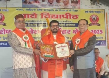 ‘माटी के लाल’ की ऐतिहासिक उपलब्धि: आलोक पाण्डेय ‘गोपाल’ को मिली डॉक्टरेट की मानद उपाधि