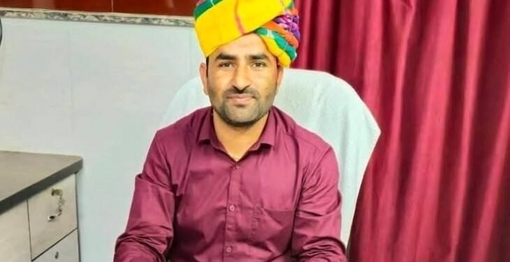 SDM हनुमान राम को लेकर हुआ बड़ा खुलासा, एसडीएम बनने के बाद...एक नहीं दो बार बना था डमी कैंडिडेट 14 SDM हनुमान राम को लेकर हुआ बड़ा खुलासा, एसडीएम बनने के बाद…एक नहीं दो बार बना था डमी कैंडिडेट